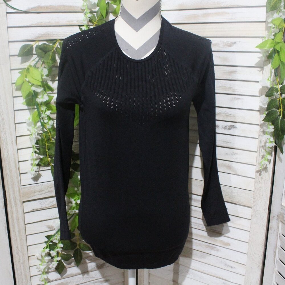 Fabletics black workout top (1476)